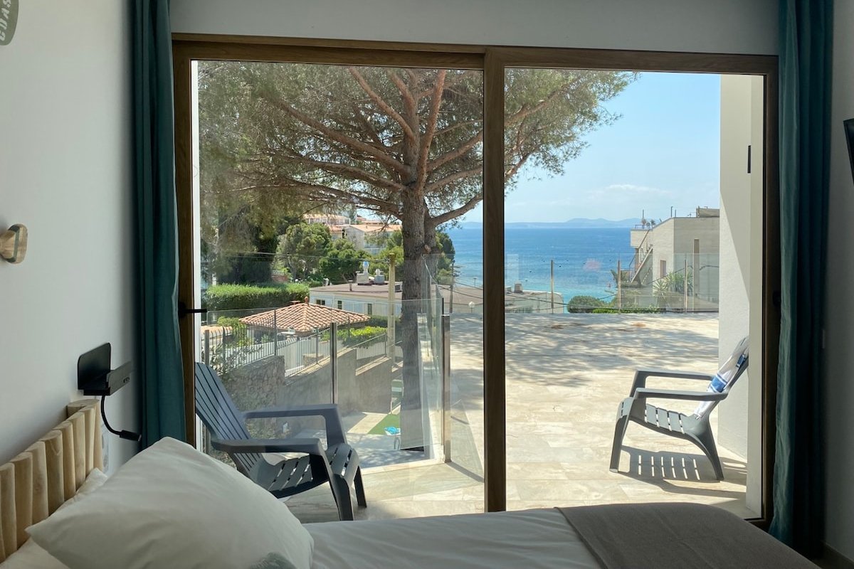 Nouveau 200m2 Villa Pino Canyelles Rosas parking gallery image 3