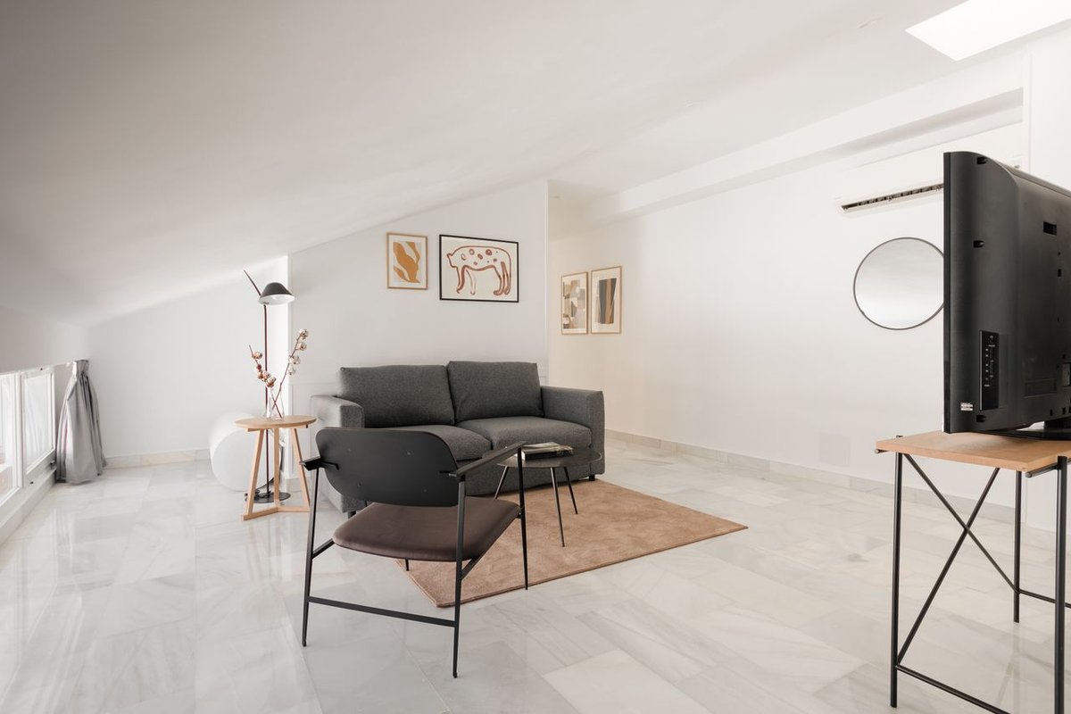 Sonder Santa Ana | Three-Bedroom Apartment