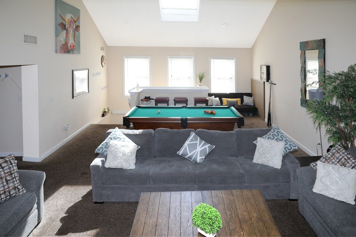 Top of the World gallery image 2