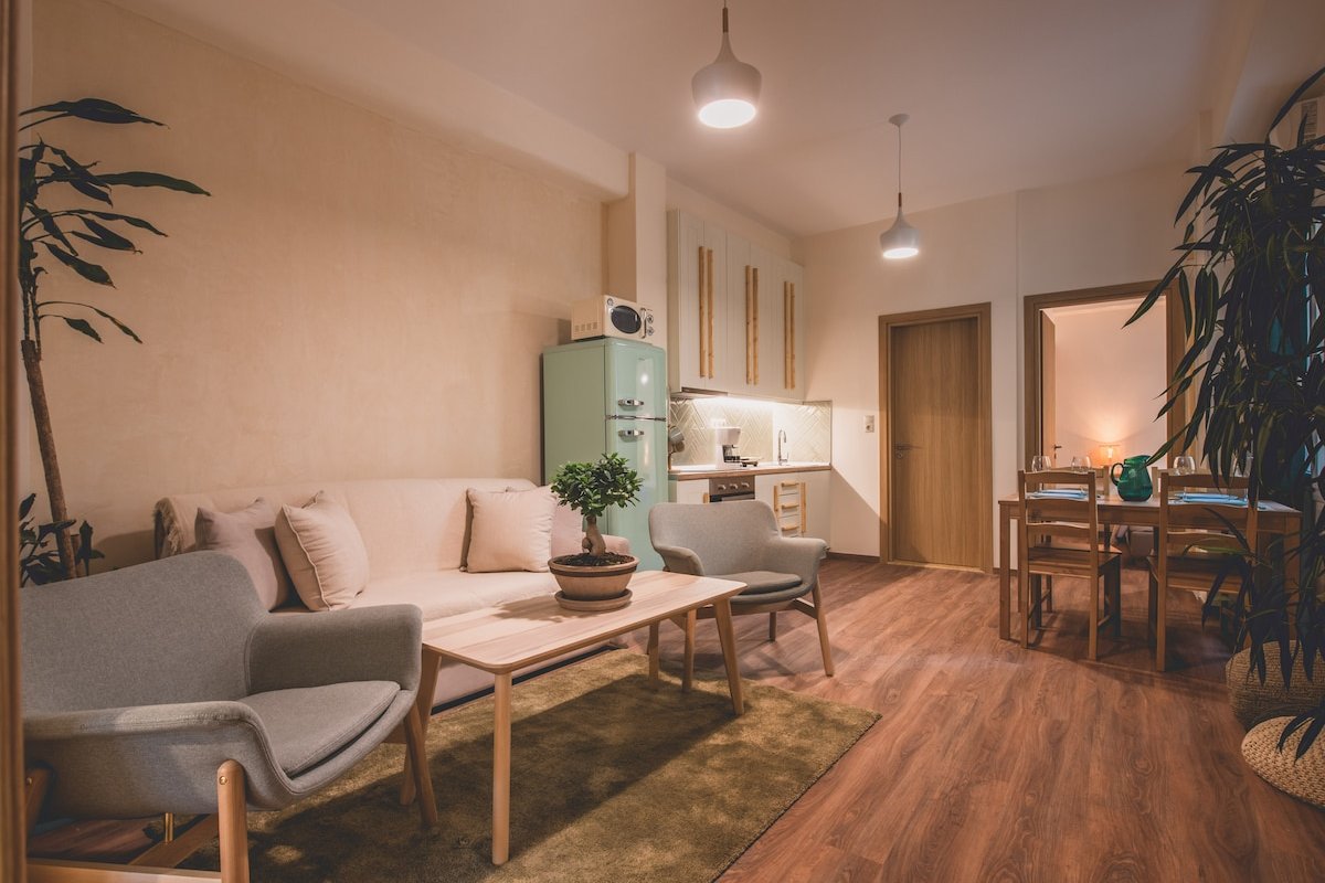 Luxury apt with Acropolis view Terrace and Jacuzzi gallery image 3