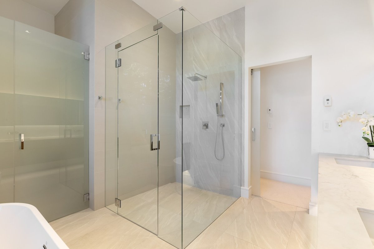 Alpine retreat w/ ski access & firepit gallery image 5