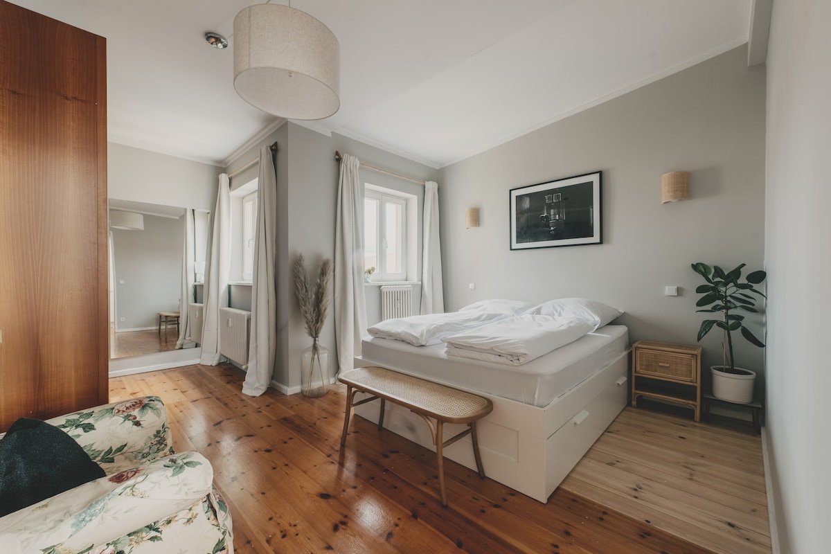 Exclusive Dachgeschosswohnung mit Panoramablick gallery image 3