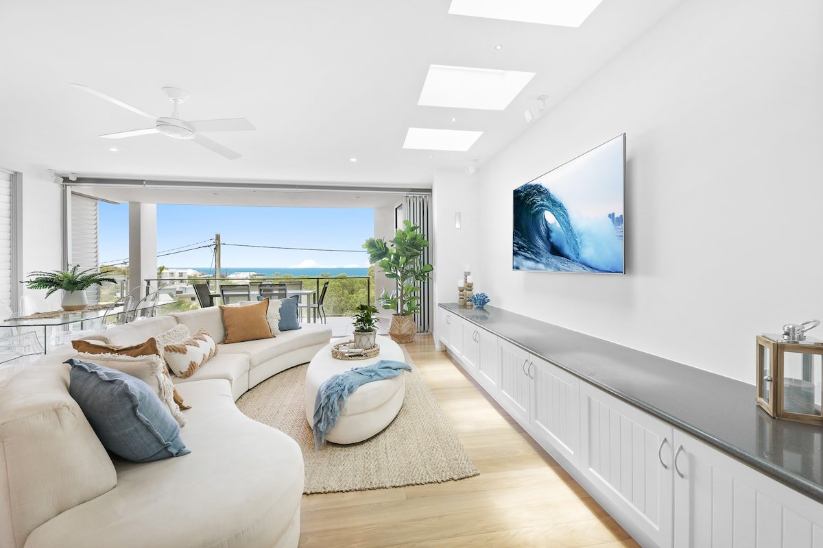 Sea La Vie @ Sunrise Beach by Your Perfect Host gallery image 3