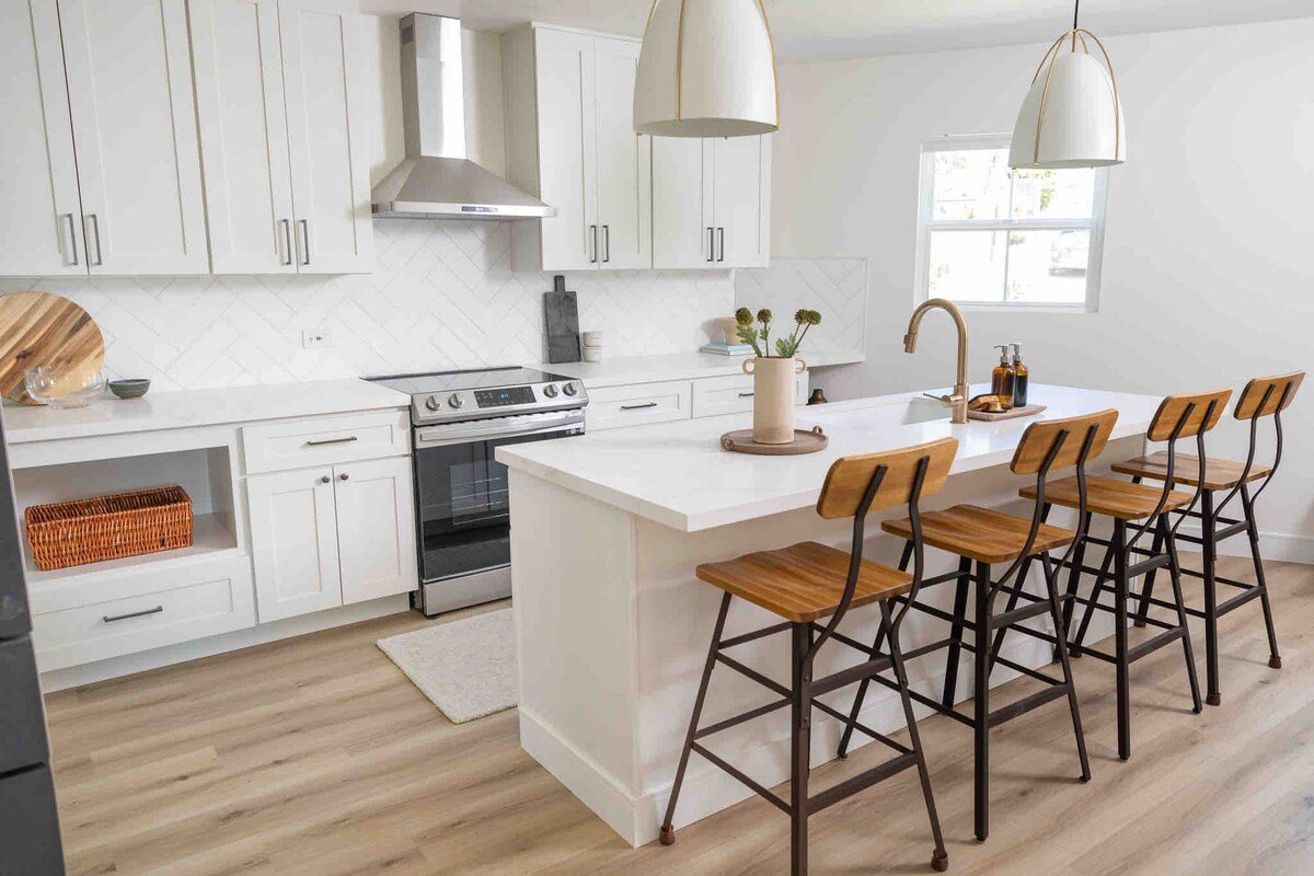 BirdRockCoastal Modern Luxury | New Build & Patio gallery image 4