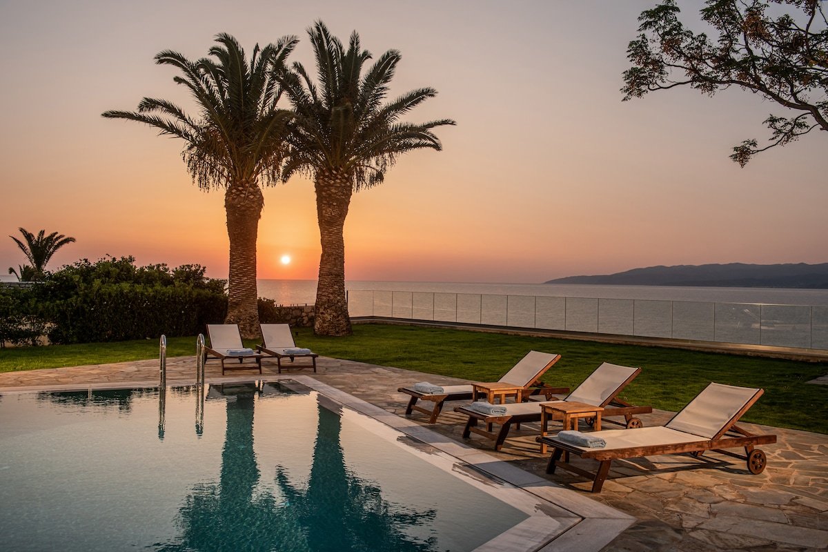 Villa Sunrise Majestic Seaview with Private Pool gallery image 2