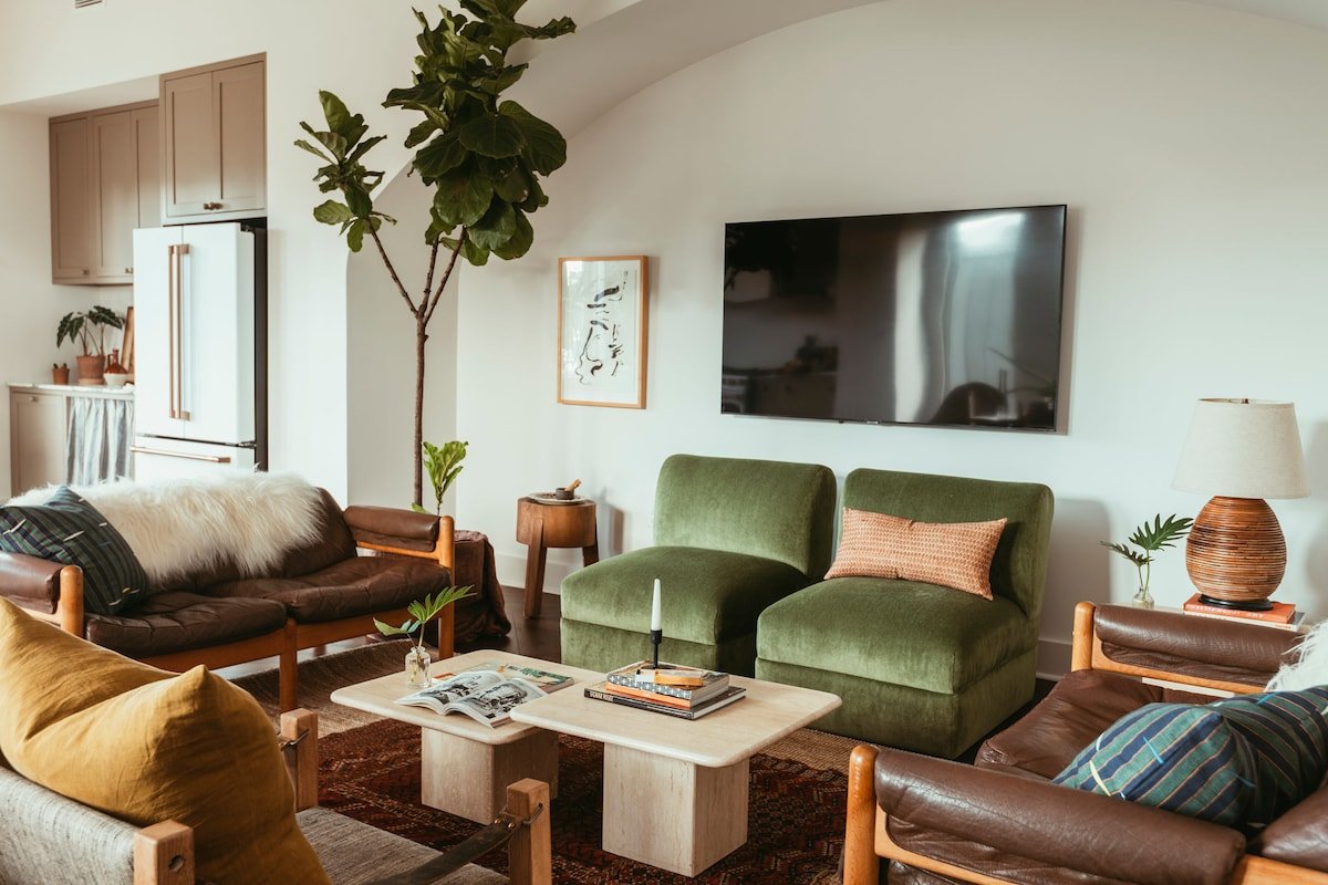 Thalia by Dear Valentine gallery image 4