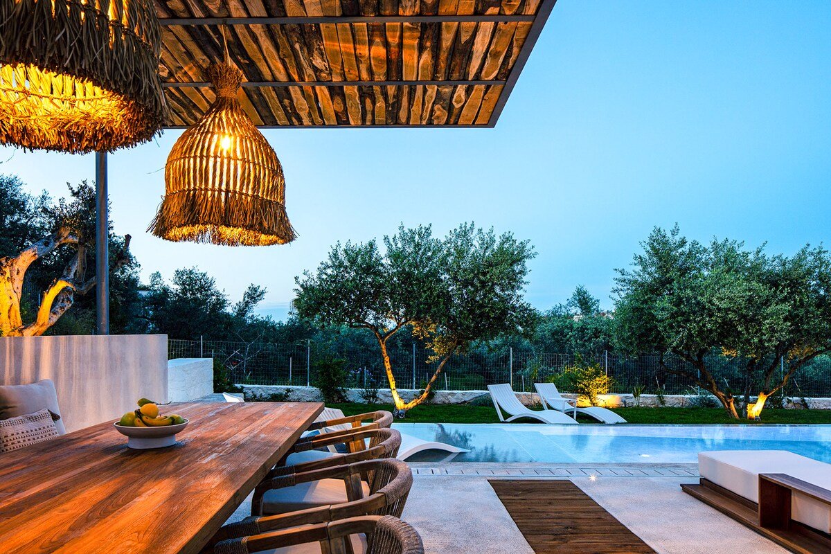 3′ to Beach & Near Chania / Private Heated Pool gallery image 5