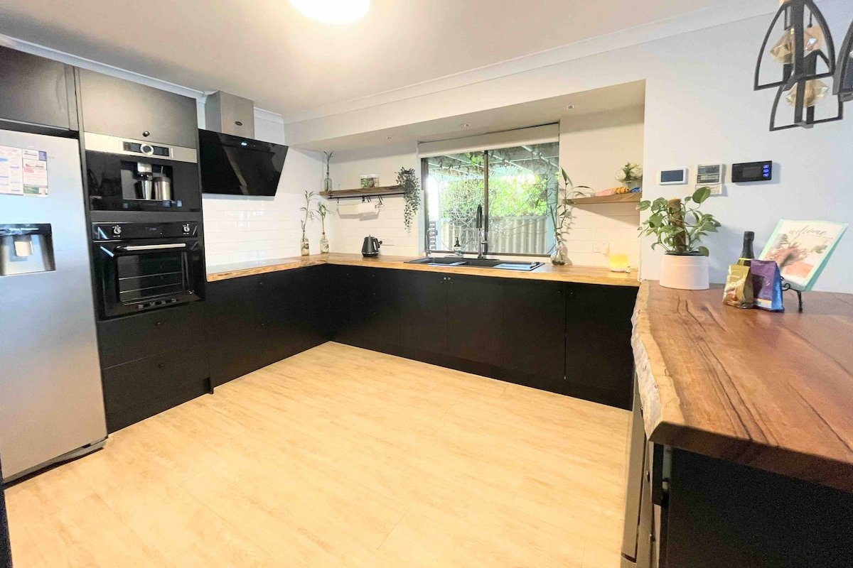 Luxe Family Beach Retreat-Pool, Sauna & Play Gym! gallery image 5