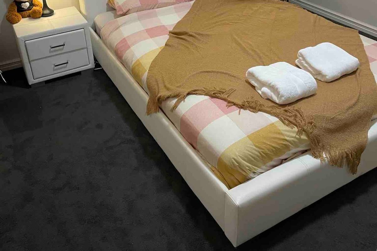 Renovated and Ready gallery image 5