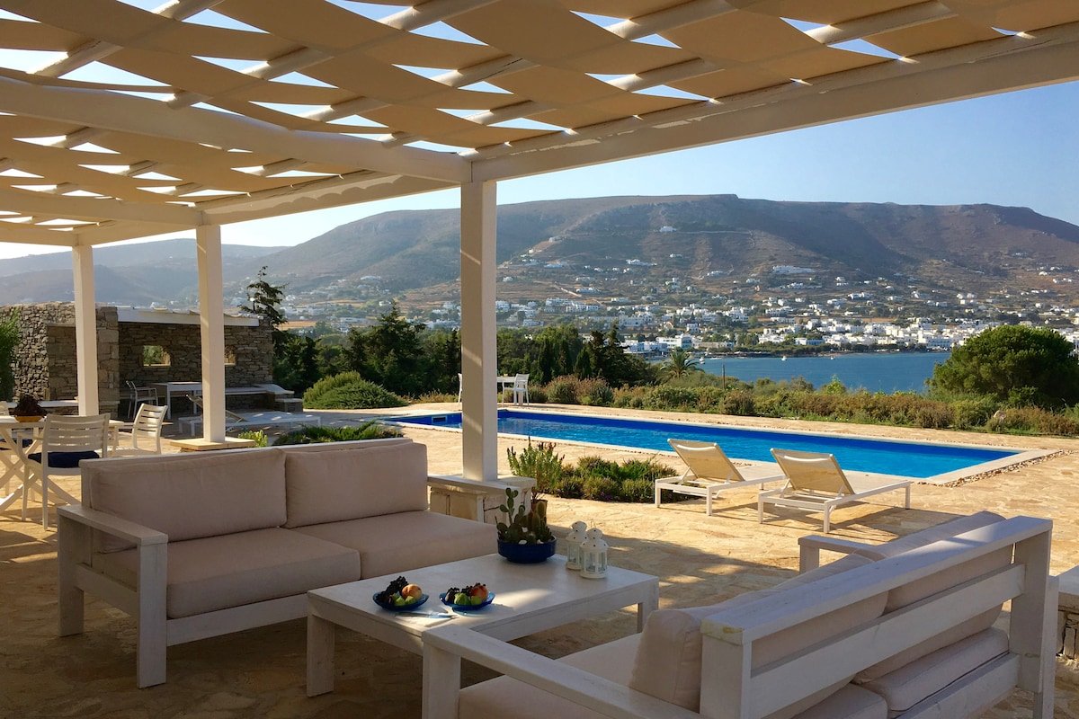 Villa Meltemi – Luxurious Villa, Parikia gallery image 2