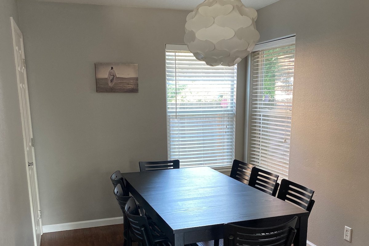 F138 gallery image 5