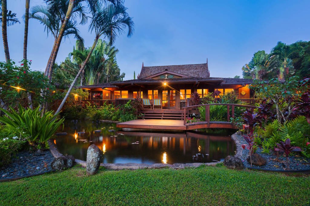 Pool hot-tub tennis tropical oasis