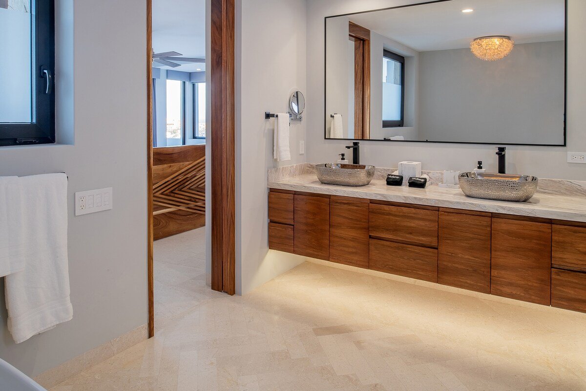 Luxury Estate & Views: Villa Chavez by Cabo Villas gallery image 3