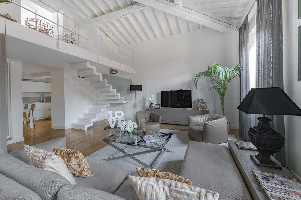 LUX & Design Loft/Apt with PanoramicTerrace gallery image 3