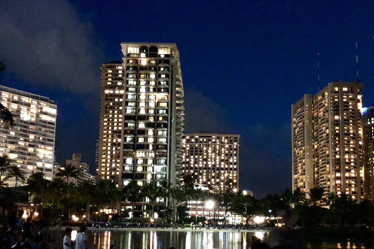 Lagoon Tower – Christmas Week – 2 bedroom/2 bath