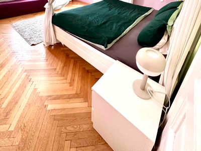 Expats XXL Palace: Platz ohne Ende im Zentrum Wien