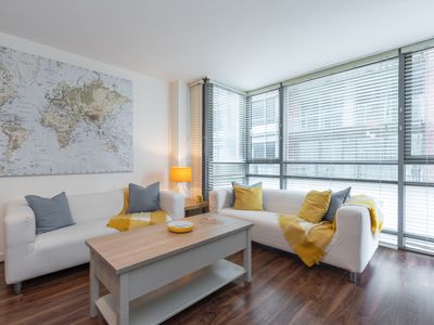 CENTRAL DUBLIN SMITHFIELD MARKET BEAUTIFUL APT 6.