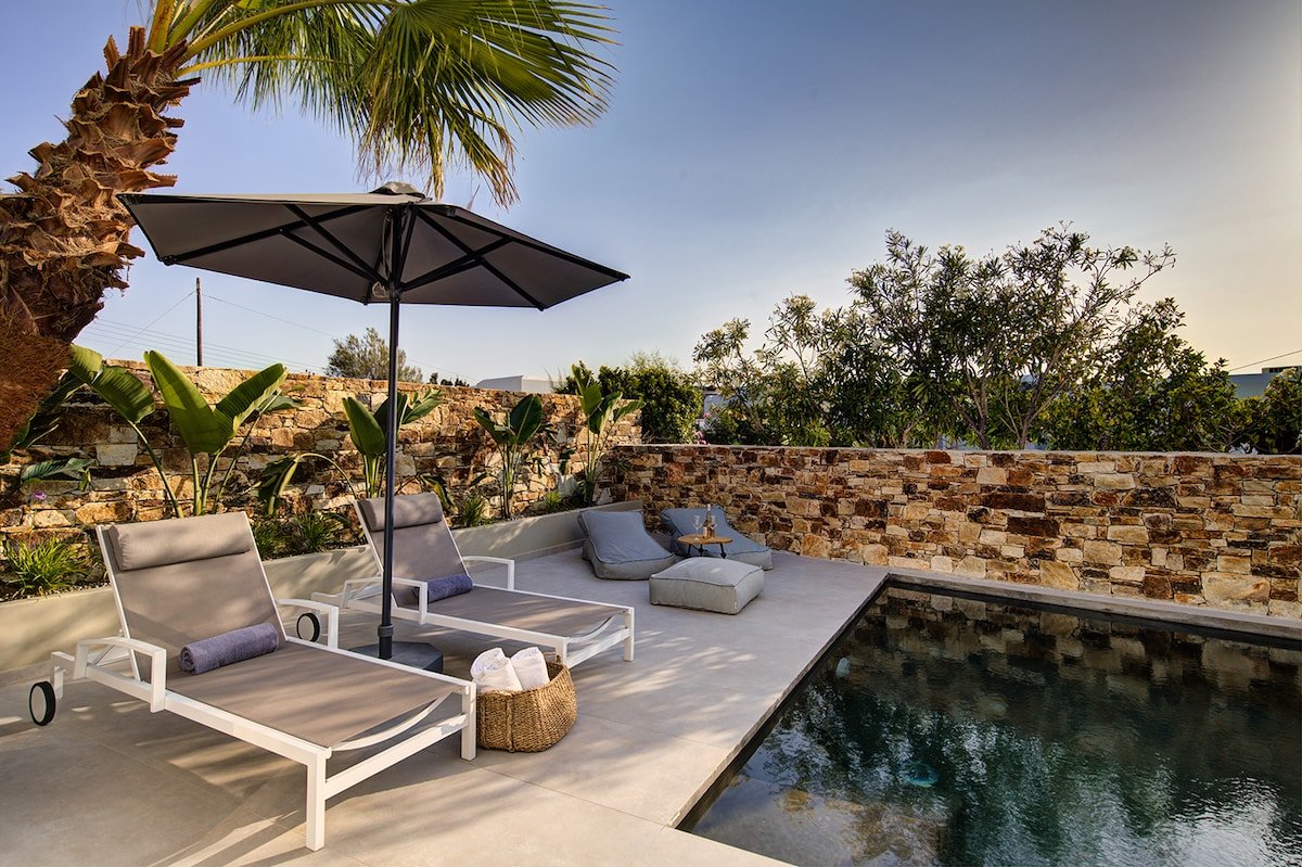 Clementina Paros – Apartment with Garden View gallery image 2