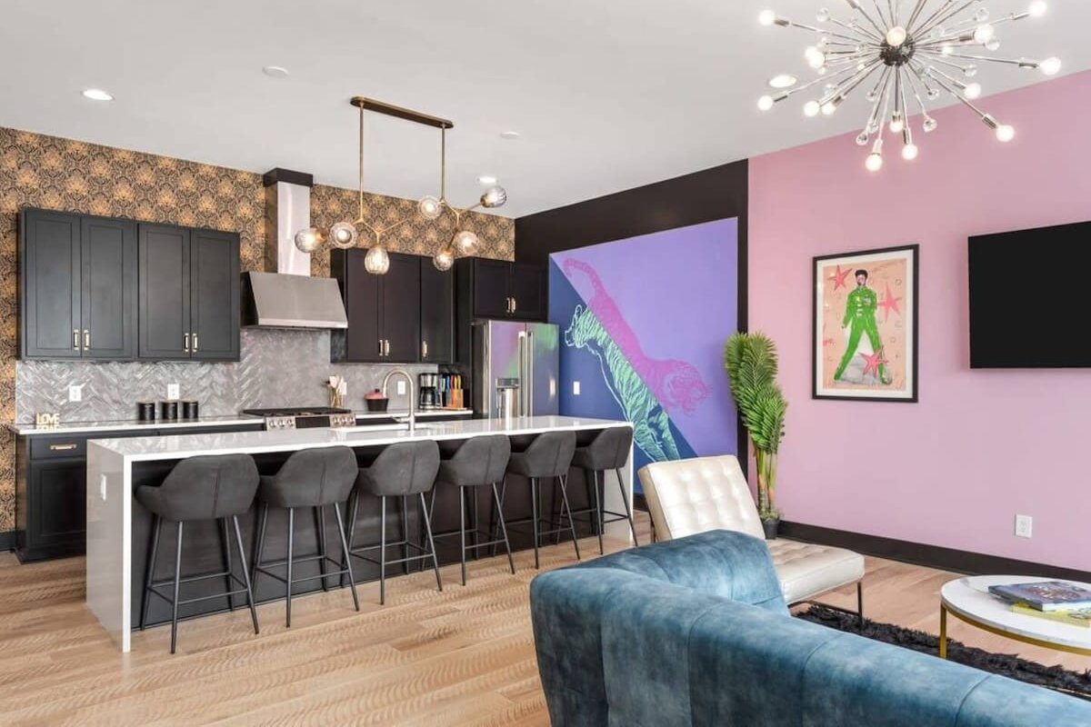 5 Star Stay! Rooftop Hot Tub + Walk to The Gulch gallery image 5