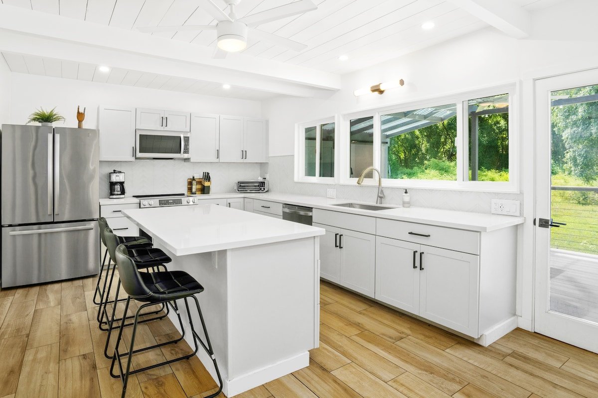 New! Haena A-frame home – next to Tunnels Beach gallery image 3