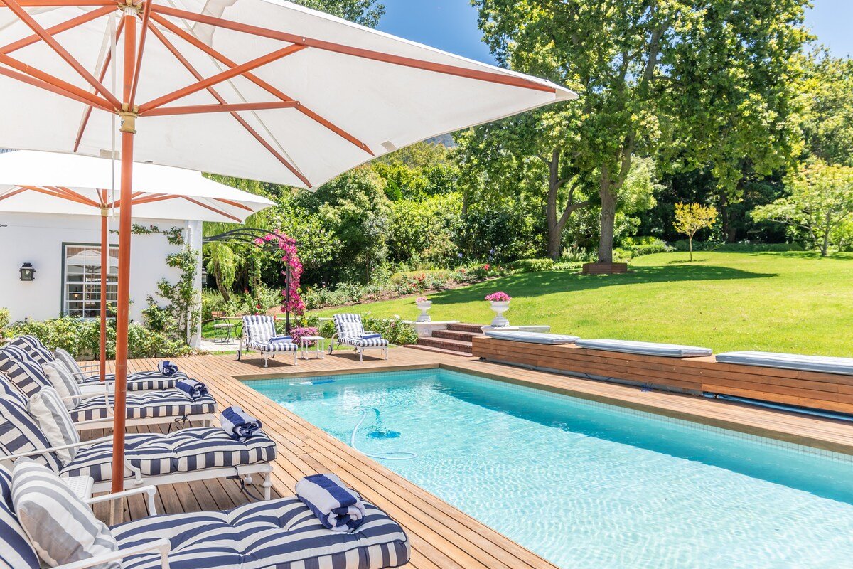 Hohenhort Villa – heated pool -back up power gallery image 3