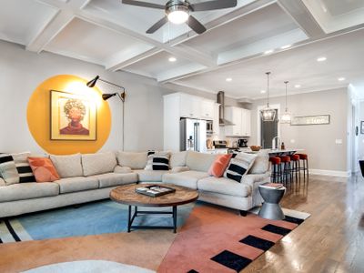 Nell’s Haven Two Miles to Downtown & Broadway