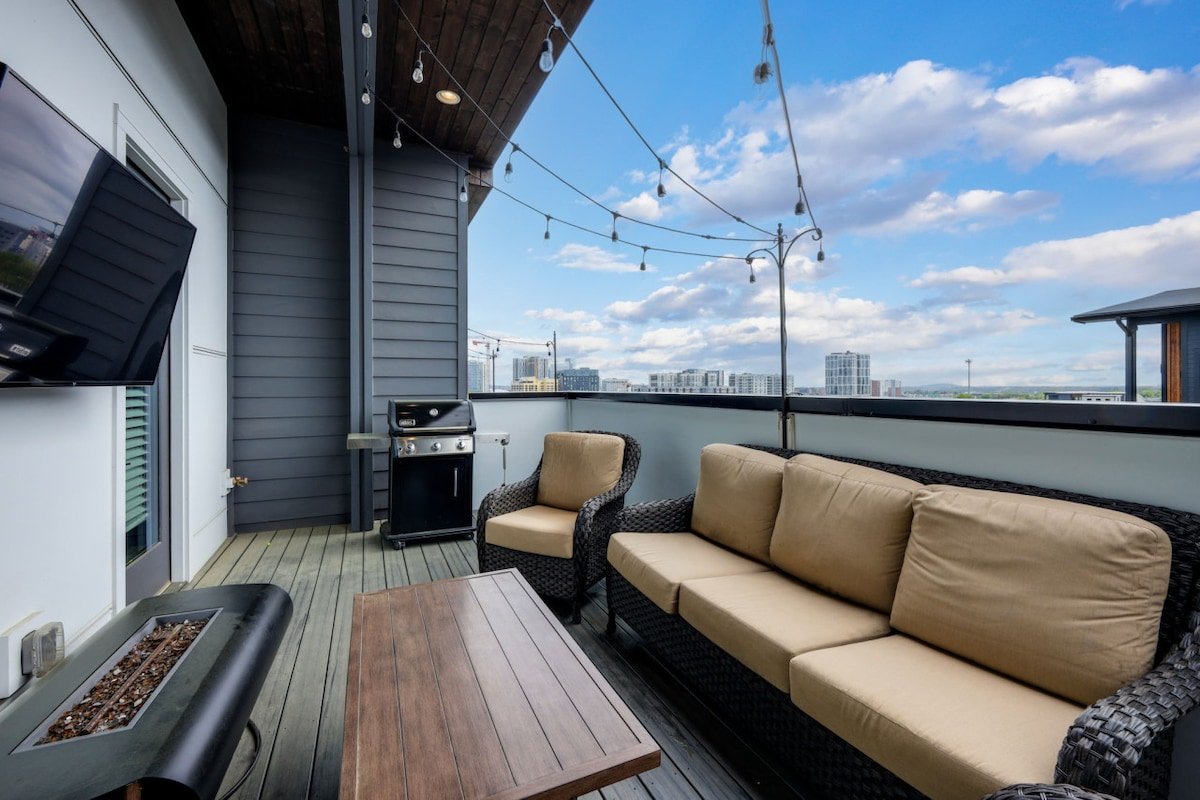 Urban Oasis | Rooftop Luxury | Arcade Fun gallery image 5
