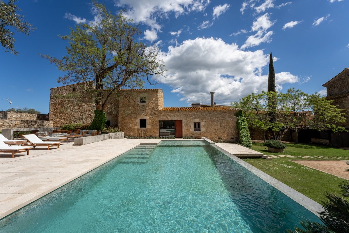 House Castell Peratallada gallery image 2