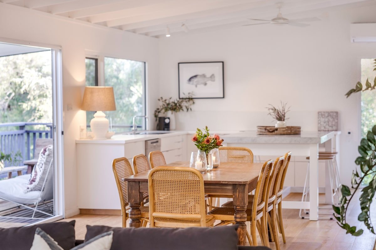 Anelga – Beachfront on Eagle Bay gallery image 4