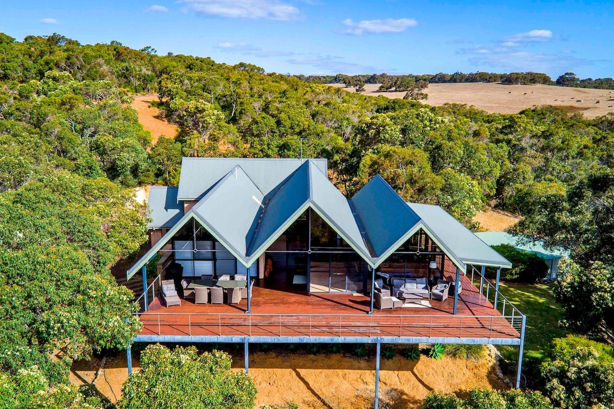 The Tree House, Eagle Bay gallery image 4