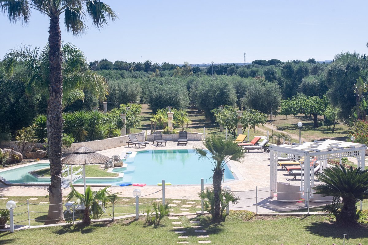 Tenuta Placella in olive grove and private Pool
