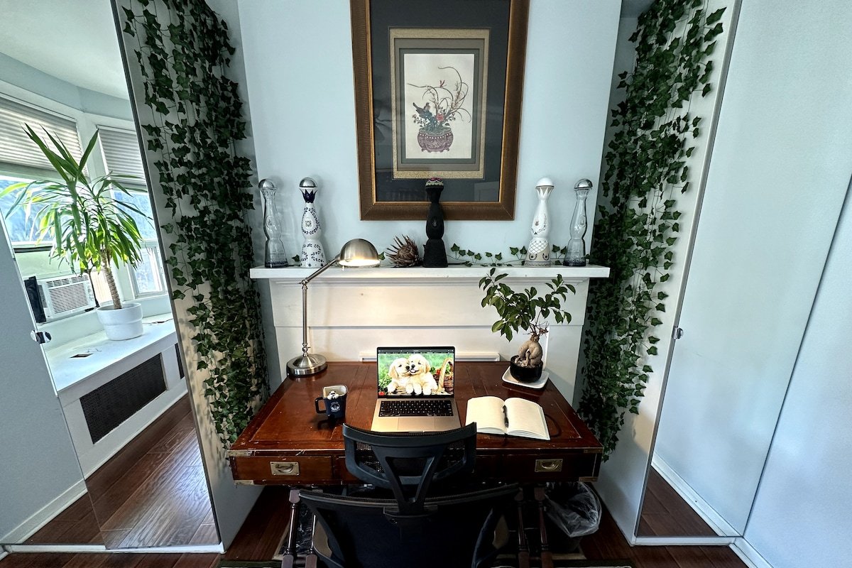 Spacious Entire 2-Bedroom Apartment with Sun Room gallery image 4