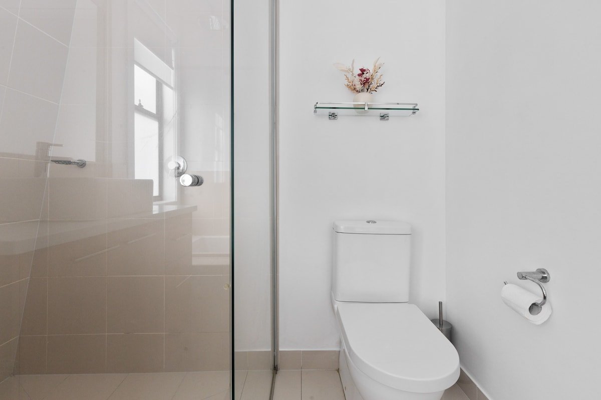 Urban Retreat in Footscray.22 gallery image 5