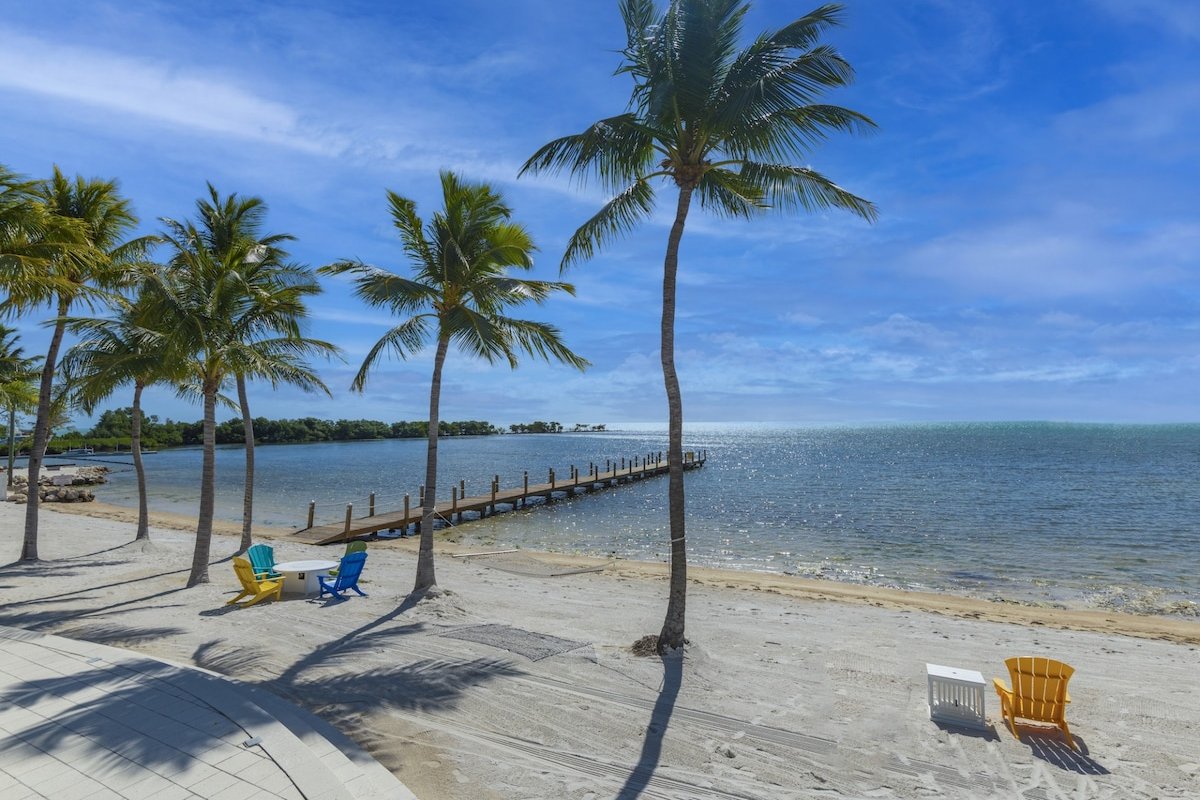 Maison Residences, 8 Bedroom oceanfront w Pool gallery image 2