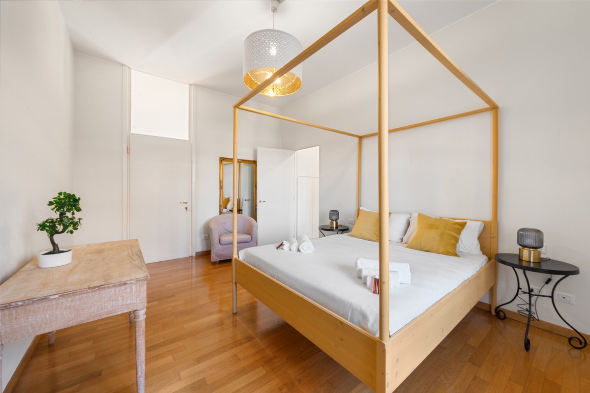 – 20% Luxury Duomo Retreat – Just 350m Away