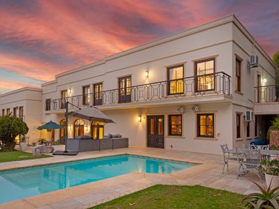 Luxury Serviced Villa in Constantia