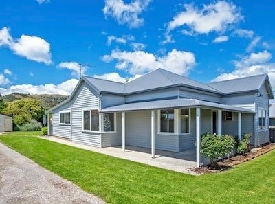 Coastal Four Bedroom House in Stanley gallery image 3