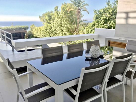 Photo 3 of Aqua Villa accommodation in Camps Bay, Cape Town with 5 bedrooms and 5 bathrooms