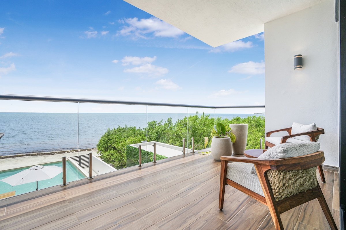 Villa Tiburón: Private Beach Oasis gallery image 2