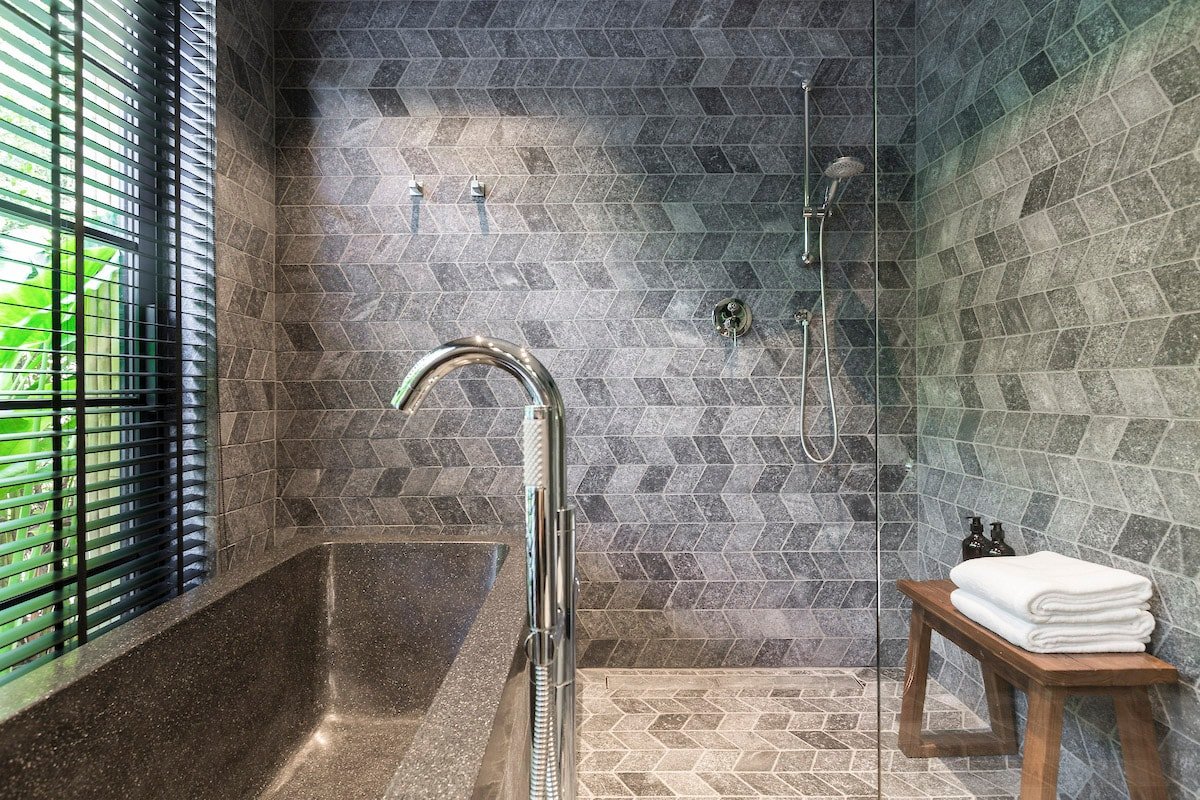 Orca, great seaview, Bfast, chef, staff, transfer gallery image 2