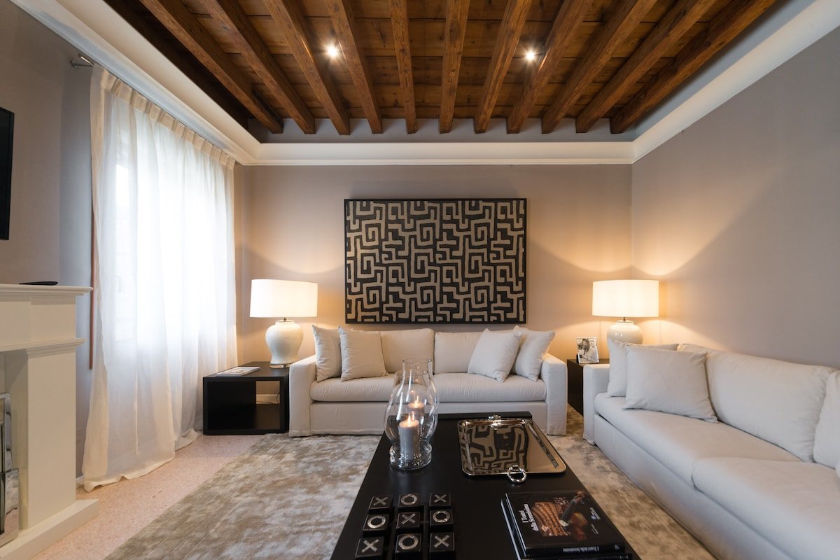 Most Charming Venice gallery image 2