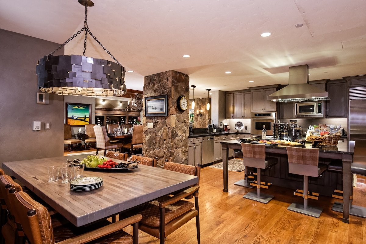 West Wing: Cuvée Penthouse at The Ritz-Carlton gallery image 3