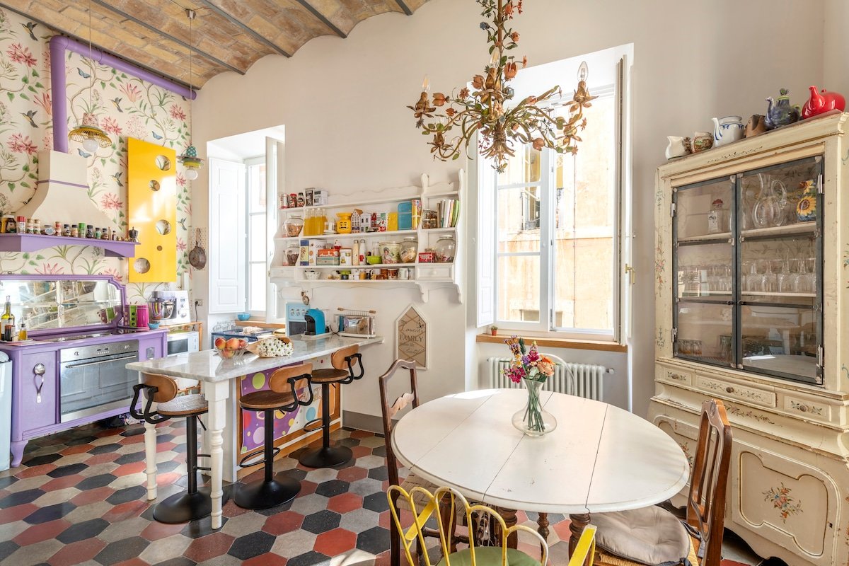 Rainbow luxury apartment Rome gallery image 3