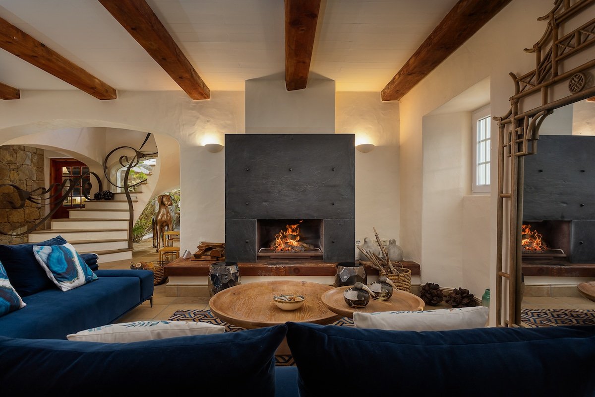 Writer’s Cottage – Luxury Home Inspiration gallery image 4