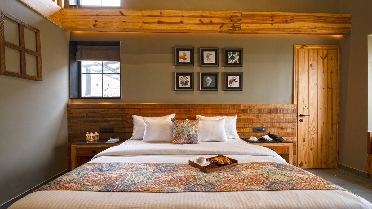 Aruunoday: Villa with Theatre, Games & Deck Views gallery image 5