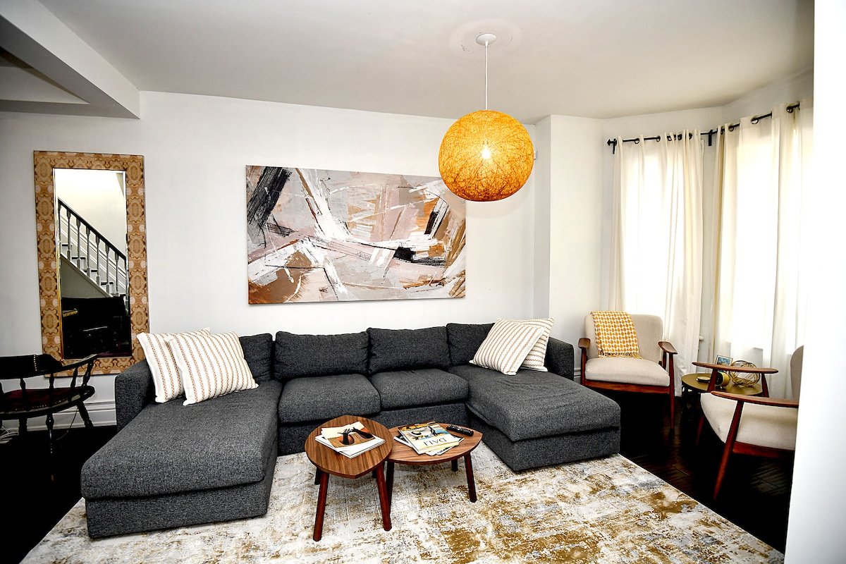 Executive Home Heart of Toronto Restyled w/Parking gallery image 5