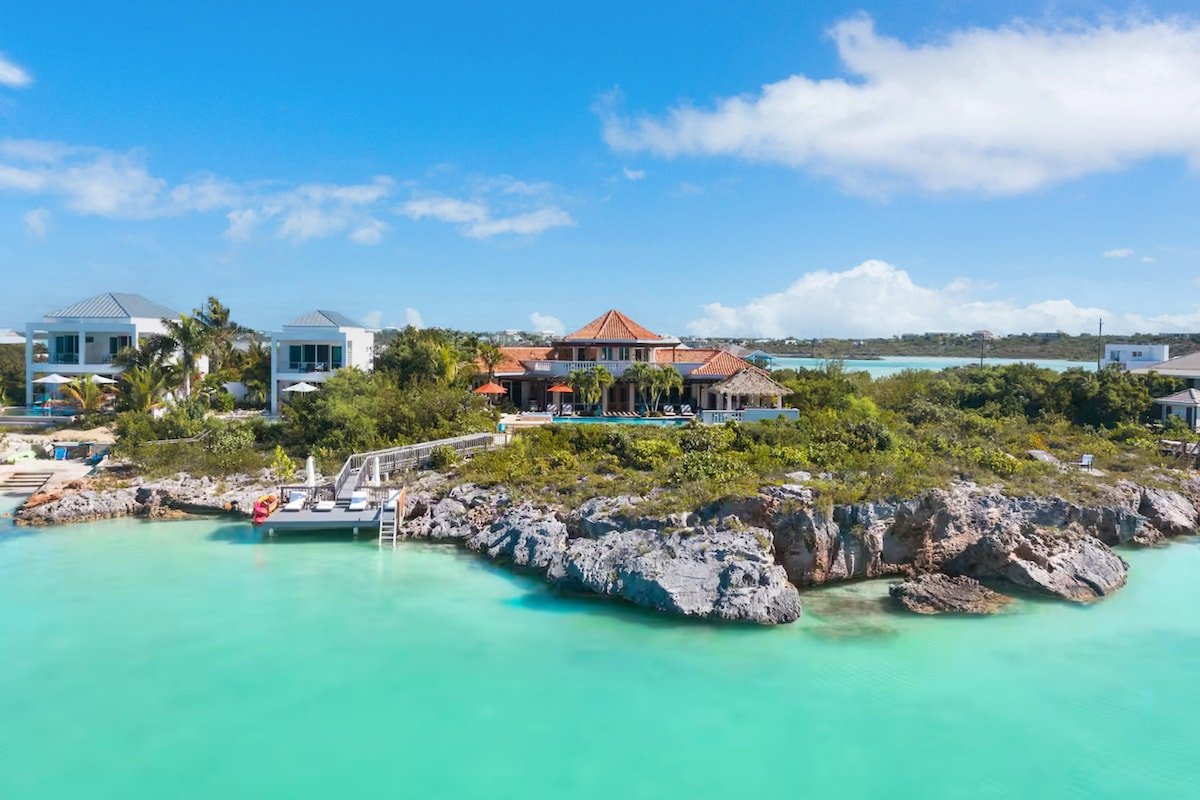 Villa Valentina: Ocean Access, Pool, Kayaks & More