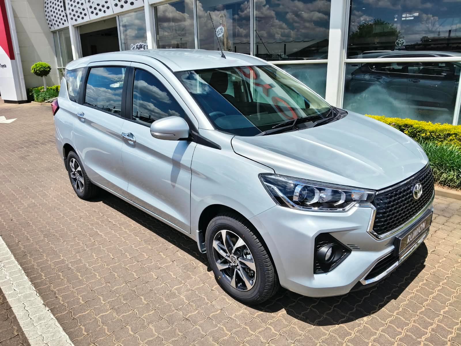 TOYOTA RUMION 1.5 TX for Sale in South Africa
