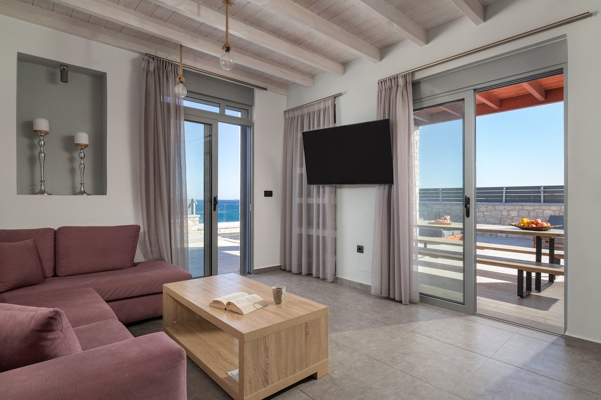 6 Bed Executive Seaview Villa with Private Pool V3 gallery image 5