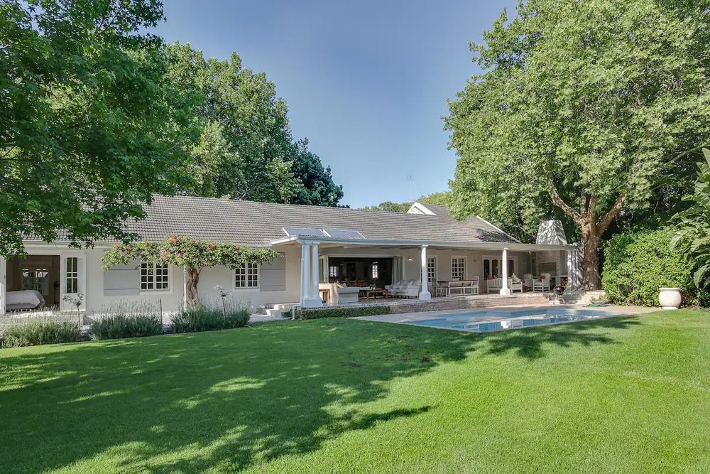 Valley Villa Photo 16